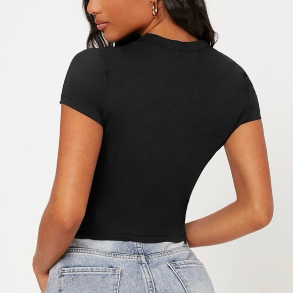 Women Solid Form Fitted Tee Top - Picture 2 of 5